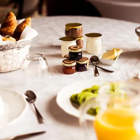 Napoleon 3, Vue Mont St Michel, Avec Balcon 3*