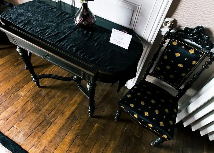 Bed & Breakfast Napoléon 3, Vue Mont St Michel, Avec Balcon 3*